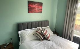 Modern And Homely Appartment!